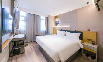 Homeinn Hotel (Shanghai Hongqiao Railway Station National Exhibition and Convention Center)