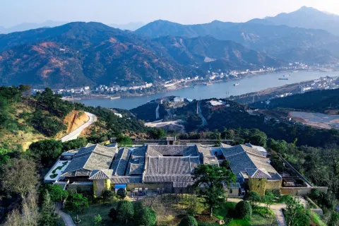 YunPan Aofeng Courtyard