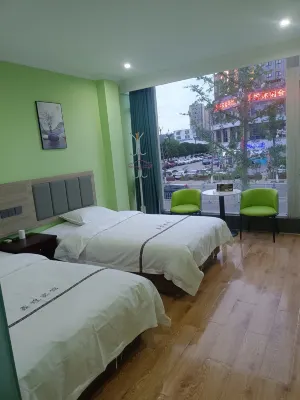 Xinhuang Hotel in Luojiang District Hotel berhampiran Dongtai Passenger Transport Terminal