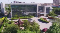 Hengyuan Business Hotel (Linyi Hengyuan Road Shandong Hengyuan Petrochemical Group Branch) Hôtels à : Linyi