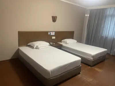 이린 호텔 원링 Xinjie Jiaofei Headquarter Former Site 주변 호텔