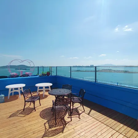 Qingdao Wisdoms B&B