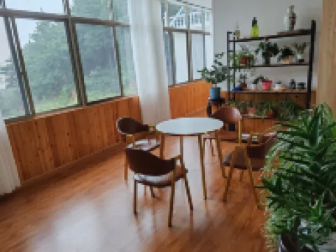 天柱山青山人家民宿