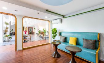 Zhuhai C Art Fantasy Hotel