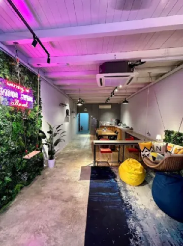 Swing & Pillows @ Beach Street Hotels in 