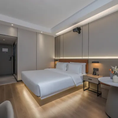 EZ Hotel (Taizhou Garden Market Sea Passenger Center Branch) Hotels near Jiefangyijiangshandao Memorial Hall