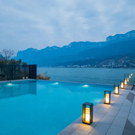 Xiju · Garden | Swimming Pool · Sunset Beach · River View Homestay (Yichang Three Gorges Dam)