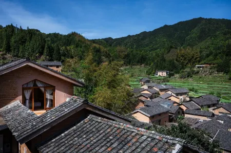 Cloud Retreat Kaihua Отели рядом с достопримечательностью «Qianjiangyuan National Forest Park»