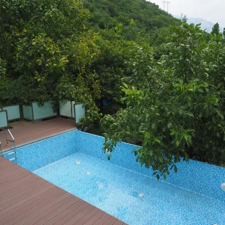 Floral Lux · Xiao's Art Residence, Beijing