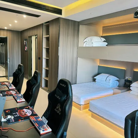 Panda E-Sports Hotel (First Street Xueshi Building)