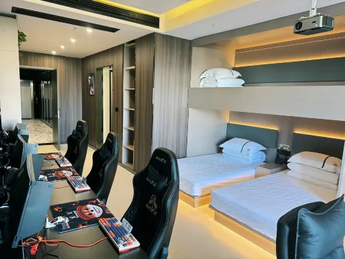 Panda E-Sports Hotel (First Street Xueshi Building) Hotels in Sixian