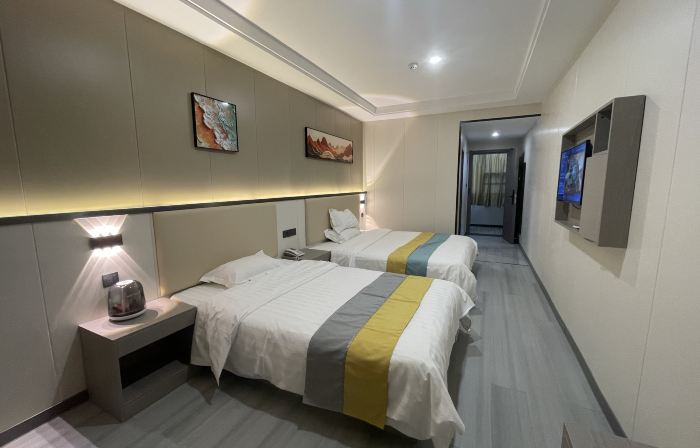Lanjin Hotel (Fei County Jianshe Road Oriental Shopping Plaza)