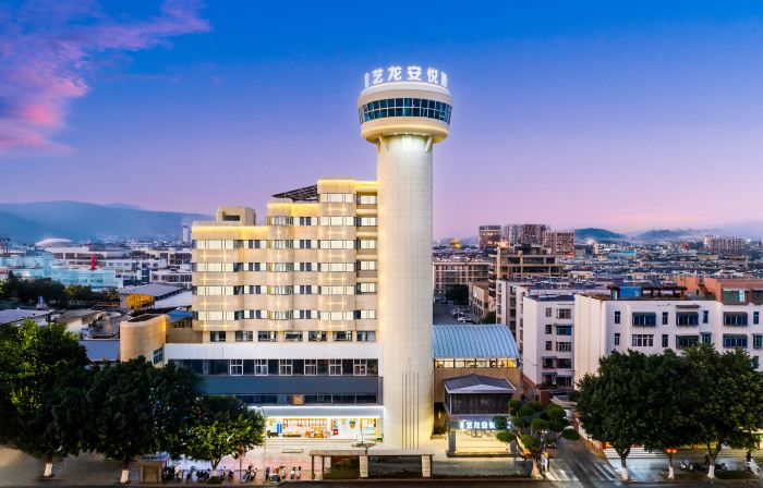 Yilong Anyue Hotel