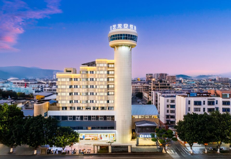 hotel overview picture