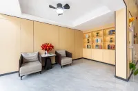 Jianhu Qingmu Hotel