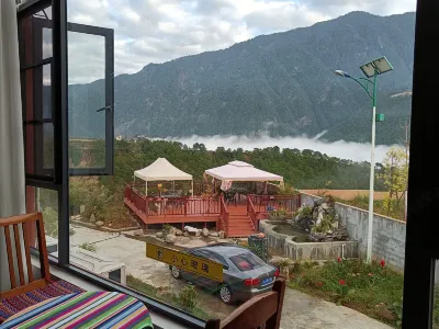 貢山瑪雅望雲景民宿 丙中洛觀景台附近的飯店