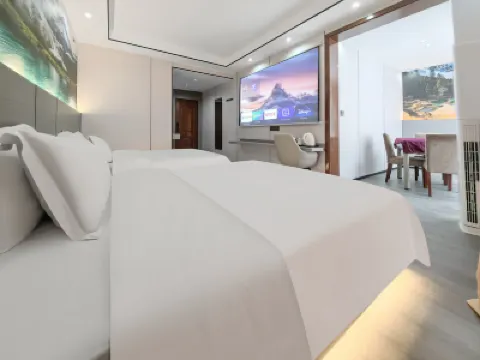 Huanglong Scenic Area Yunxia Hotel Hotels near Penjing Pool