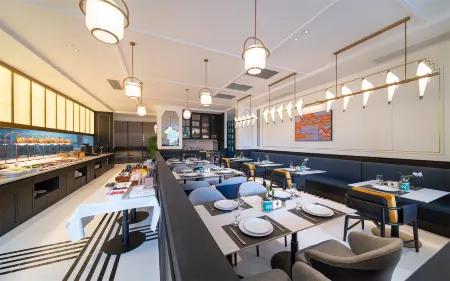 Dongguan Civic Center Plaza Jinjiang Metropolo Hotel Отели рядом с достопримечательностью «CPC Dongguan Party School of CPC»