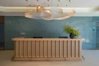 Fangchenggang Baisha Bay Guangyue Zhen Hotel Hotels in Fangchenggang