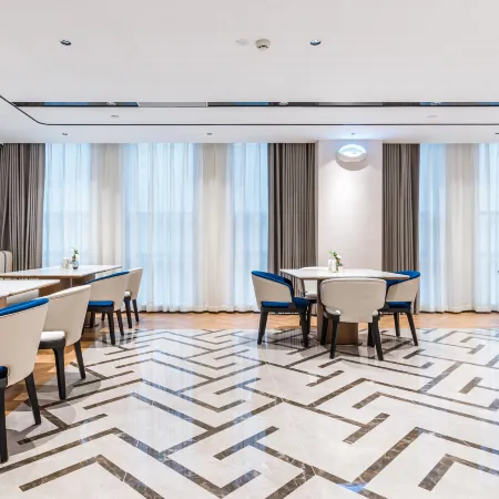 LANOU INTERNATIONAL HOTEL