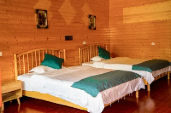 梵淨山侗樓小憩中国式旅館