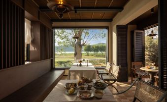 Dali Kongsanshu Fengmian Art Seaview Hotel