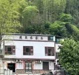 小東江燕泉農家樂 小東江觀霧台附近的飯店