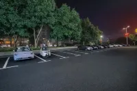 Jiujiang·Gongqing City | Meet Pomelo Hotel (Gongqing City High-Speed Rail Station Branch) - parcheggio