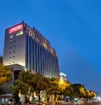Yizui Crown Hotel Hotels near Kunluntang Art Gallery