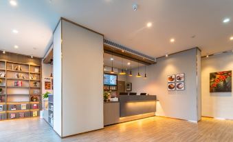 HanTing Hotel (Zunyi Lindayangguangcheng)