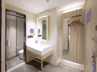 HanTing Premium Hotel (Beijing Zoo Exhibition Center) Hotels in Beijing