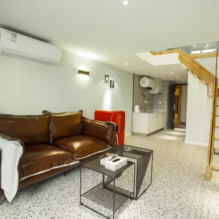 Fuyu Qingsu Apartment