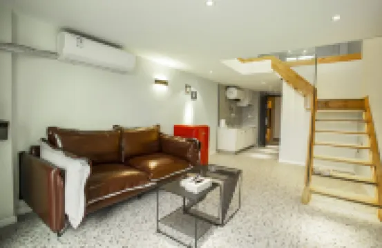 Fuyu Qingsu Apartment