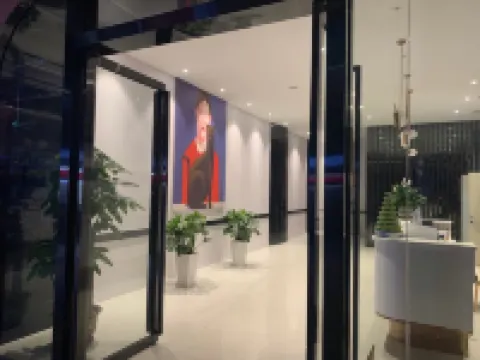 奕夢酒店（西華路陳家祠地鐵站店）