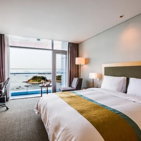 Hidden Bay Hotel