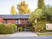 Armour Motor Inn Hotels in Beechworth