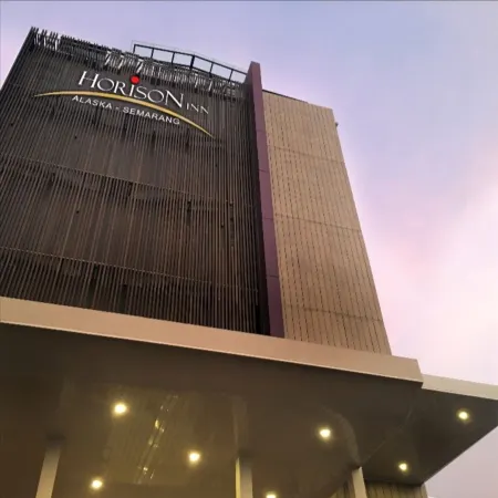 Hotel Horison Inn Alaska Semarang Отели рядом с достопримечательностью «Лима»