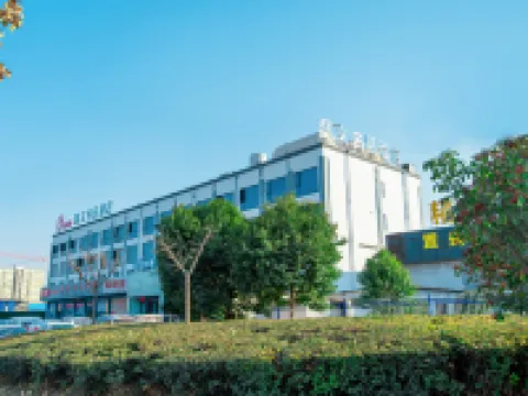 Seven Hotel (Wuzhi store) Hotels in Wuzhi County
