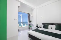 QIYU Hotels near West Island