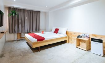 RedDoorz Plus @ Boni Avenue Mandaluyong