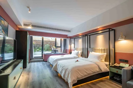 Yinmingyue Boutique Garden Hotel Отели рядом с достопримечательностью «Huanghe S & T College School of Information Engineering»