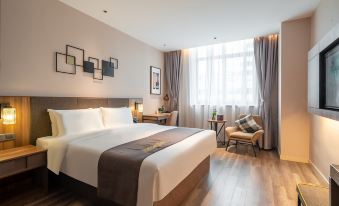 Home Inn Plus (Sanshan Building, Sanfang Seventh Lane, Dongjiekou, Fuzhou)