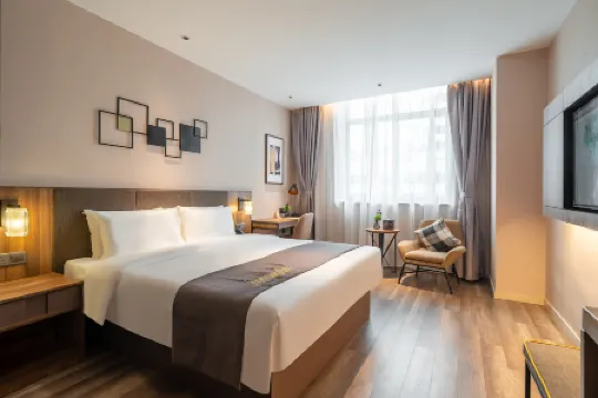 Homeinn Plus Hotel (Fuzhou Dongjiekou Shopping Center Sanshan Building)
