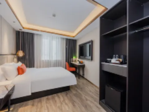Yitel Premium (Shanghai people's Square Nanjing Road Pedestrian Street) Hotels in Shanghai