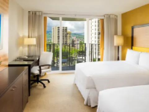 Hilton Waikiki Beach Resort & Spa Hotels in Honolulu