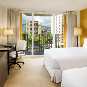 Hilton Waikiki Beach Resort & Spa