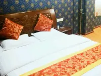 Xinglong Hotel