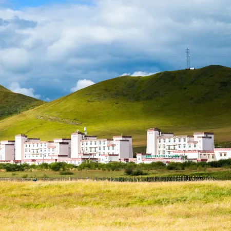 Yellow River Bay Hotel