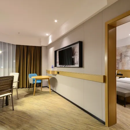 City Comfort Inn Hotel (Shayang Hongsen New World)