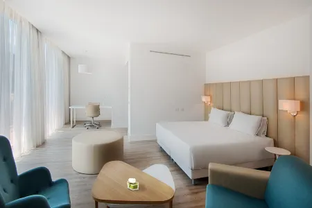 NH Trento Отели в г. Трент